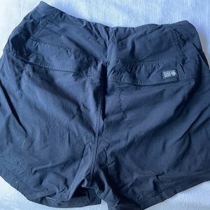 Mountain Hardware Hiking Shorts Medium Black